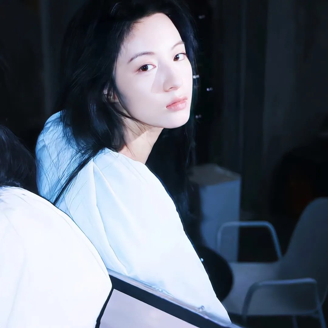 樱花树下的时间胶囊